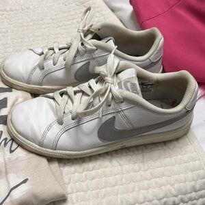 Nike White and Gray Low-Top Sneakers